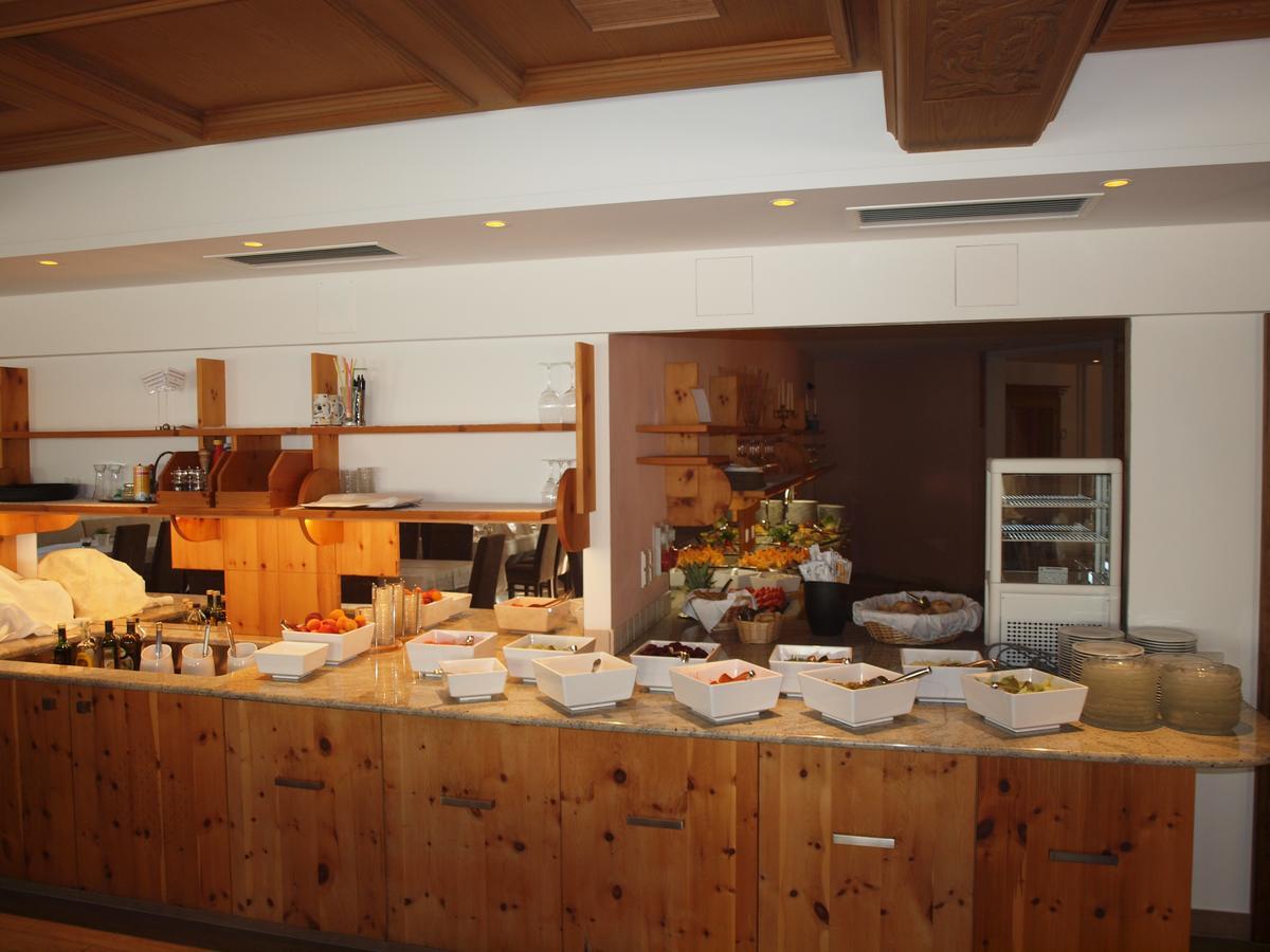 Sporthotel Rasen Rasùn di Sotto Εξωτερικό φωτογραφία