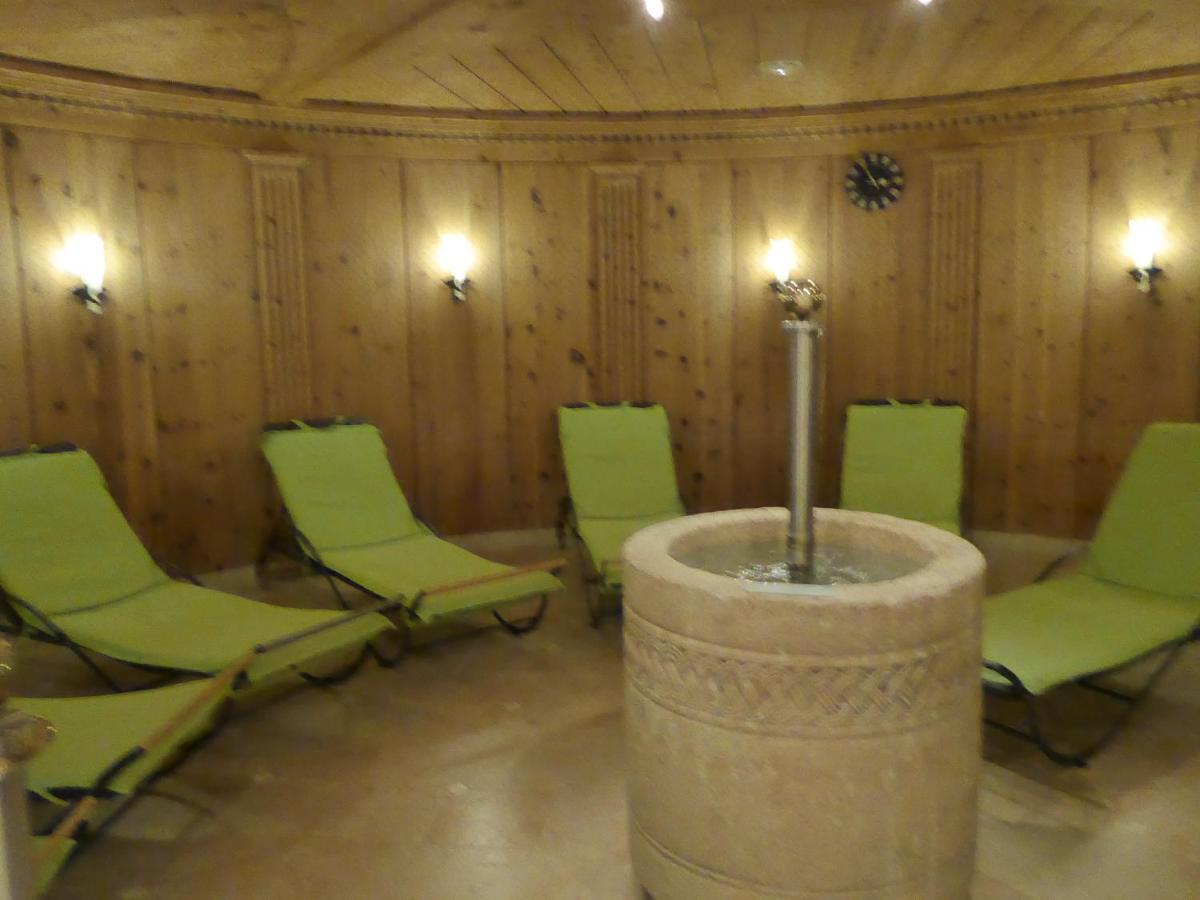 Sporthotel Rasen Rasùn di Sotto Εξωτερικό φωτογραφία